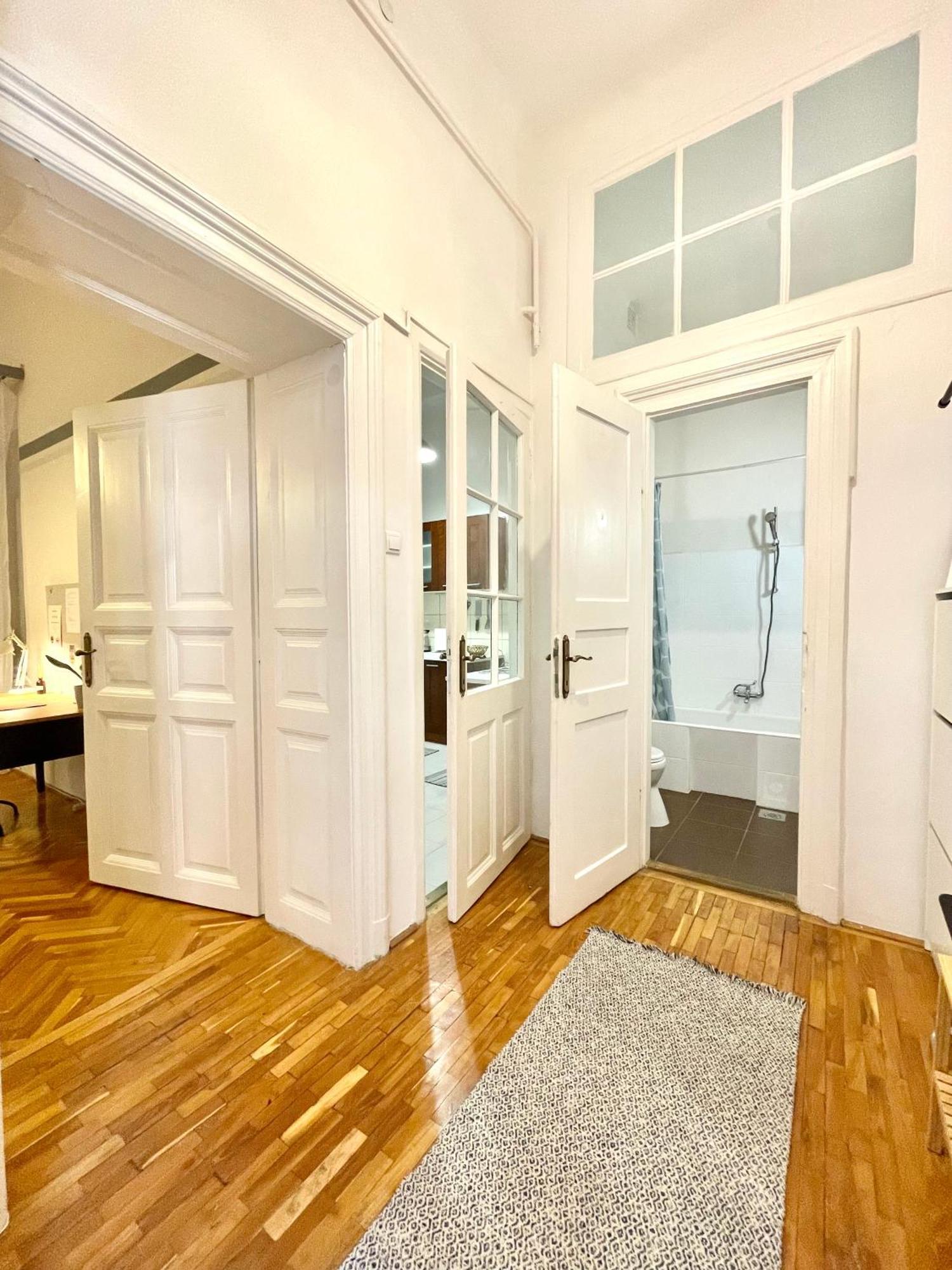 Westend Cosy Home Apartment In The City Centre Long Term — Photos 3